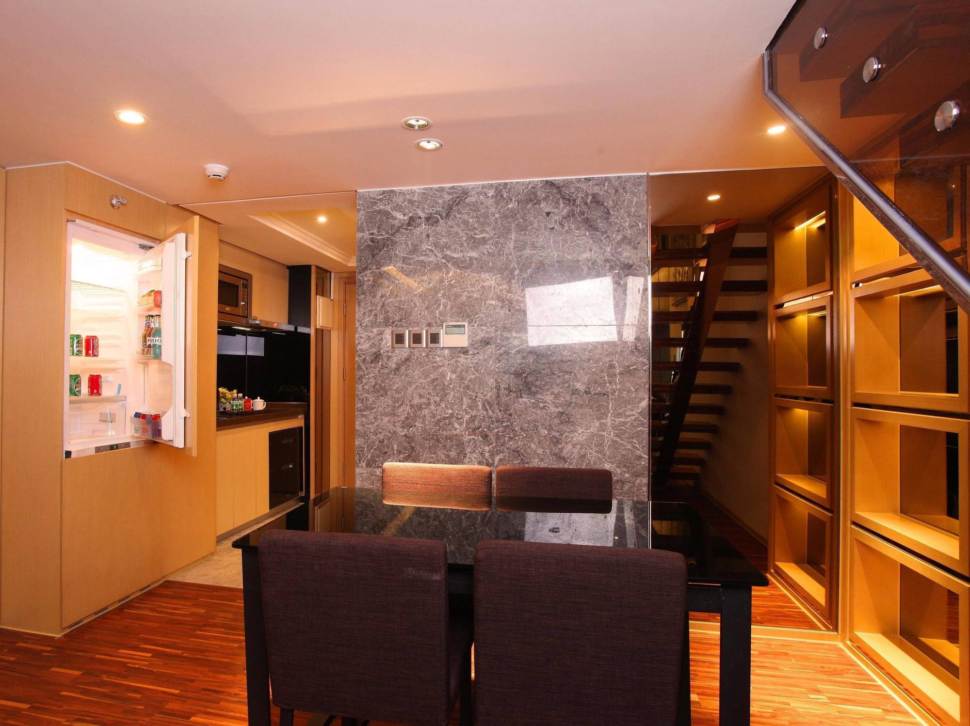 Heefun Apartment Hotel Guangzhou - Poly D Plaza Branch Exterior foto